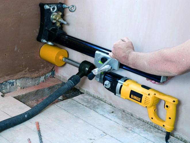 Дрель алмазного сверления DeWALT D21583K