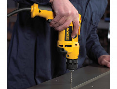 Безударная дрель DeWALT DWD112S