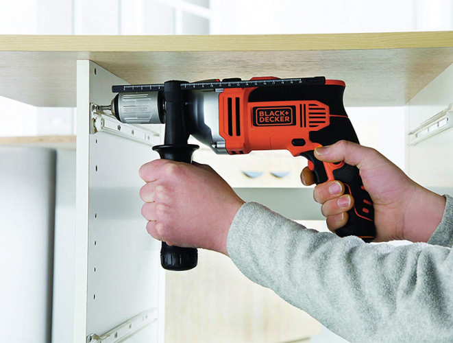 Ударная дрель BLACK&DECKER BDK700K