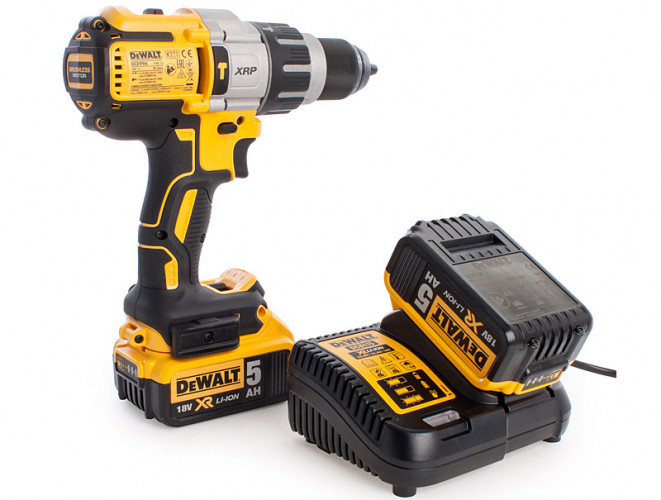 Аккумуляторная дрель-шуруповерт DeWALT DCD996P3