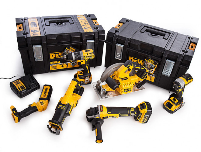 Набор аккумуляторного инструмента DeWALT DCK623P3