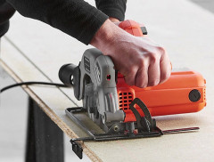Дисковая пила BLACK&DECKER CS1250L