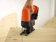 Аккумуляторный электролобзик BLACK&amp;DECKER BDCJS12N