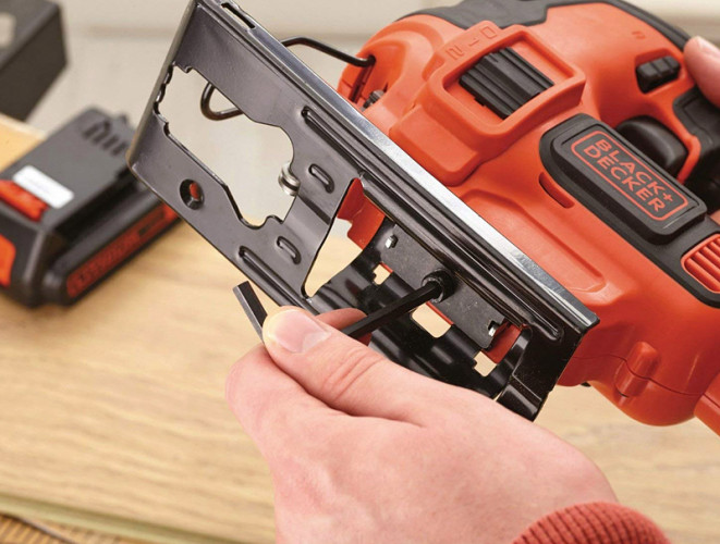 Аккумуляторный электролобзик BLACK&DECKER BDCJS18