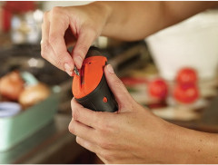 Аккумуляторная отвертка BLACK&amp;DECKER CS3652LC