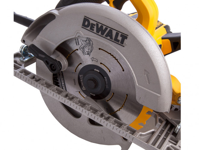 Дисковая пила DeWALT DWE576K