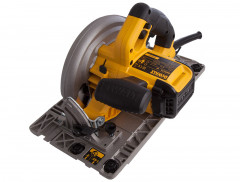 Дисковая пила DeWALT DWE576K