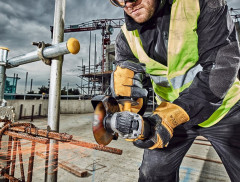 Аккумуляторная болгарка DeWALT DCG406N