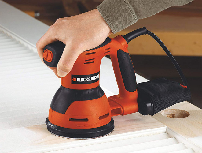 Эксцентриковая шлифмашина BLACK&DECKER KA198