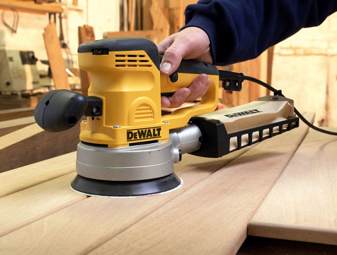 Эксцентриковая шлифмашина DeWALT D26410