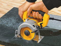 Плиткорез DeWALT DWC410