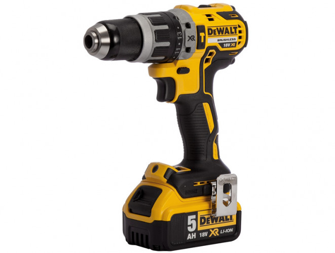 Аккумуляторная ударная дрель-шуруповерт DeWALT DCD796P2