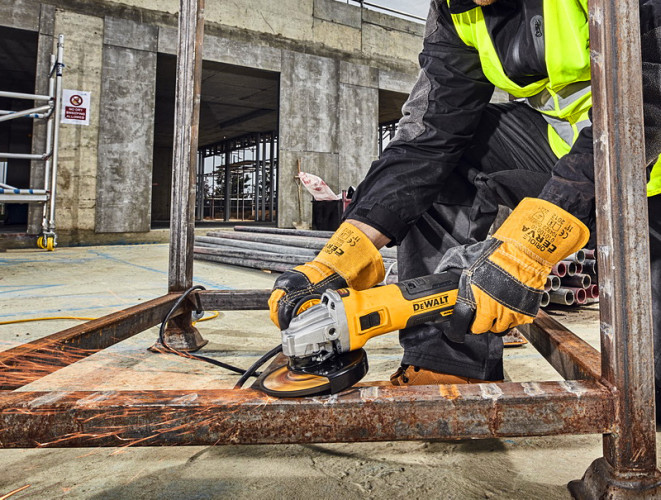 Болгарка DeWALT DWE4357