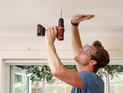 Аккумуляторная дрель-шуруповерт BLACK&amp;DECKER BDCDD12