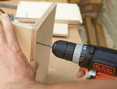 Аккумуляторная дрель-шуруповерт BLACK&amp;DECKER BDCDD12USB