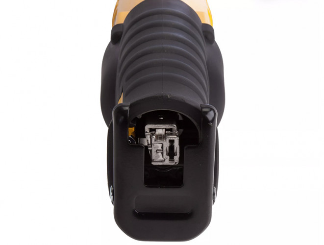 Аккумуляторная сабельная пила DeWALT DCS380N