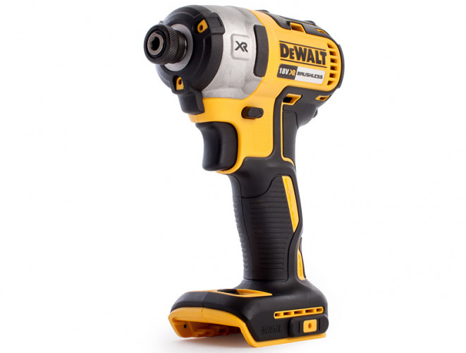 Аккумуляторный ударный шуруповерт DeWALT DCF887NT