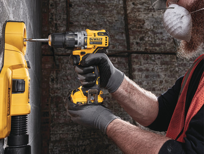Аккумуляторная дрель-шуруповерт DeWALT DCD706N