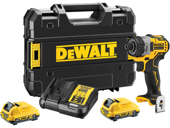 Аккумуляторный шуруповерт DeWALT DCF601D2