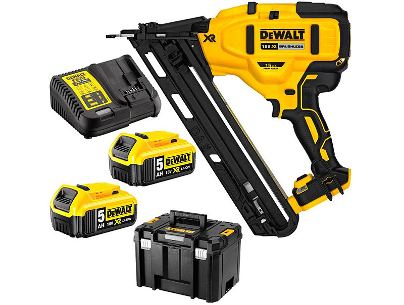 Аккумуляторный гвоздезабиватель DeWALT DCN650P2