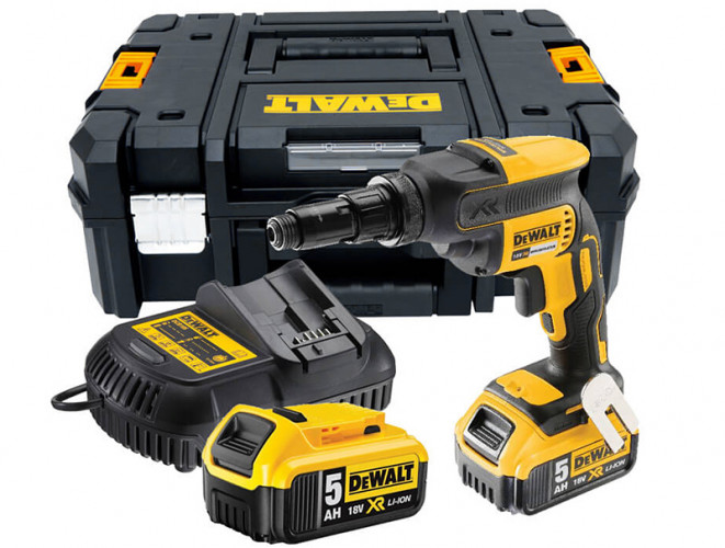 Аккумуляторный шуруповерт DeWALT DCF622P2