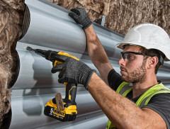 Аккумуляторный шуруповерт DeWALT DCF622P2