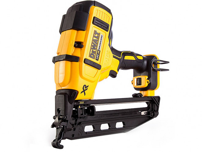 Аккумуляторный гвоздезабиватель DeWALT DCN660N
