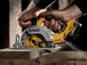 Аккумуляторная дисковая пила DeWALT DCS512N