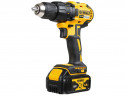 Аккумуляторная дрель-шуруповерт DeWALT DCD777M2T