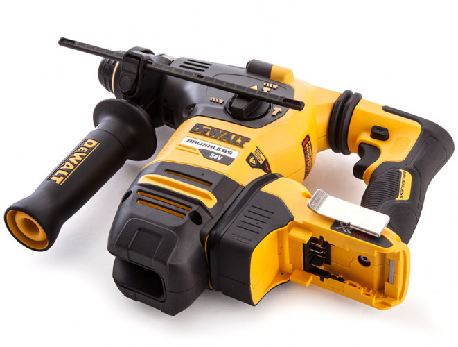 Аккумуляторный перфоратор DeWALT DCH333NT