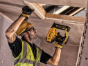 Аккумуляторный гвоздезабиватель DeWALT DCN680NT