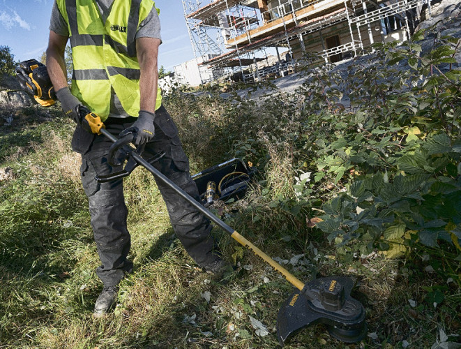 Электрокоса DeWALT DCM571N