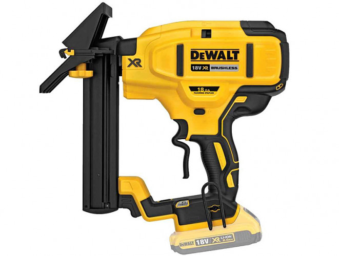 Аккумуляторный гвоздезабиватель DeWALT DCN682N
