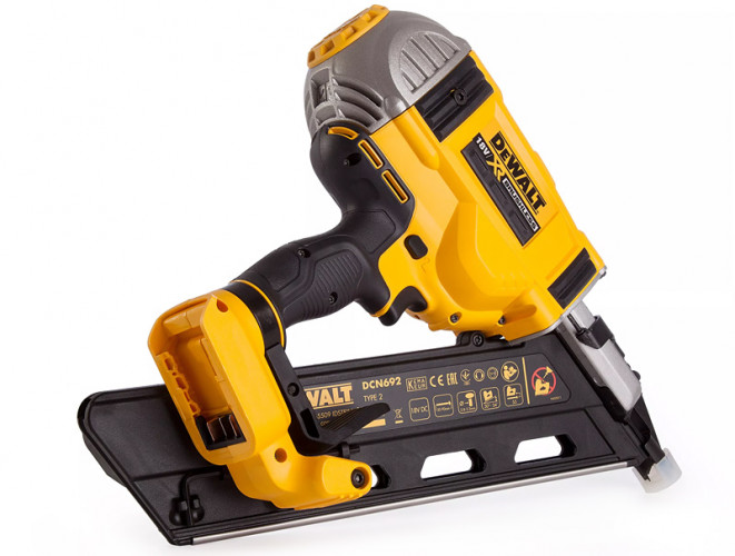 Аккумуляторный гвоздезабиватель DeWALT DCN692N